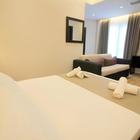 Hotel Strora Саранда Екстер'єр фото