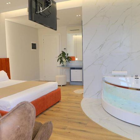 Hotel Strora Саранда Екстер'єр фото