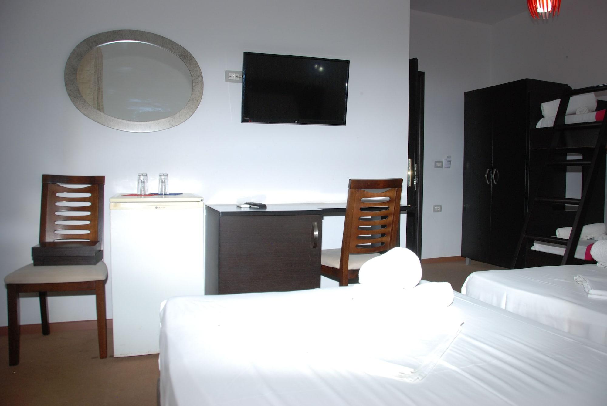 Hotel Strora Саранда Екстер'єр фото