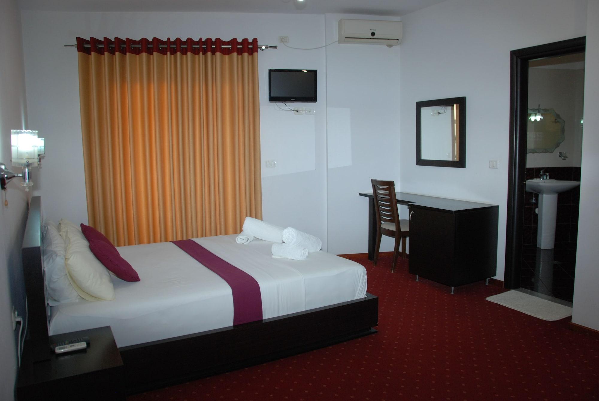 Hotel Strora Саранда Екстер'єр фото