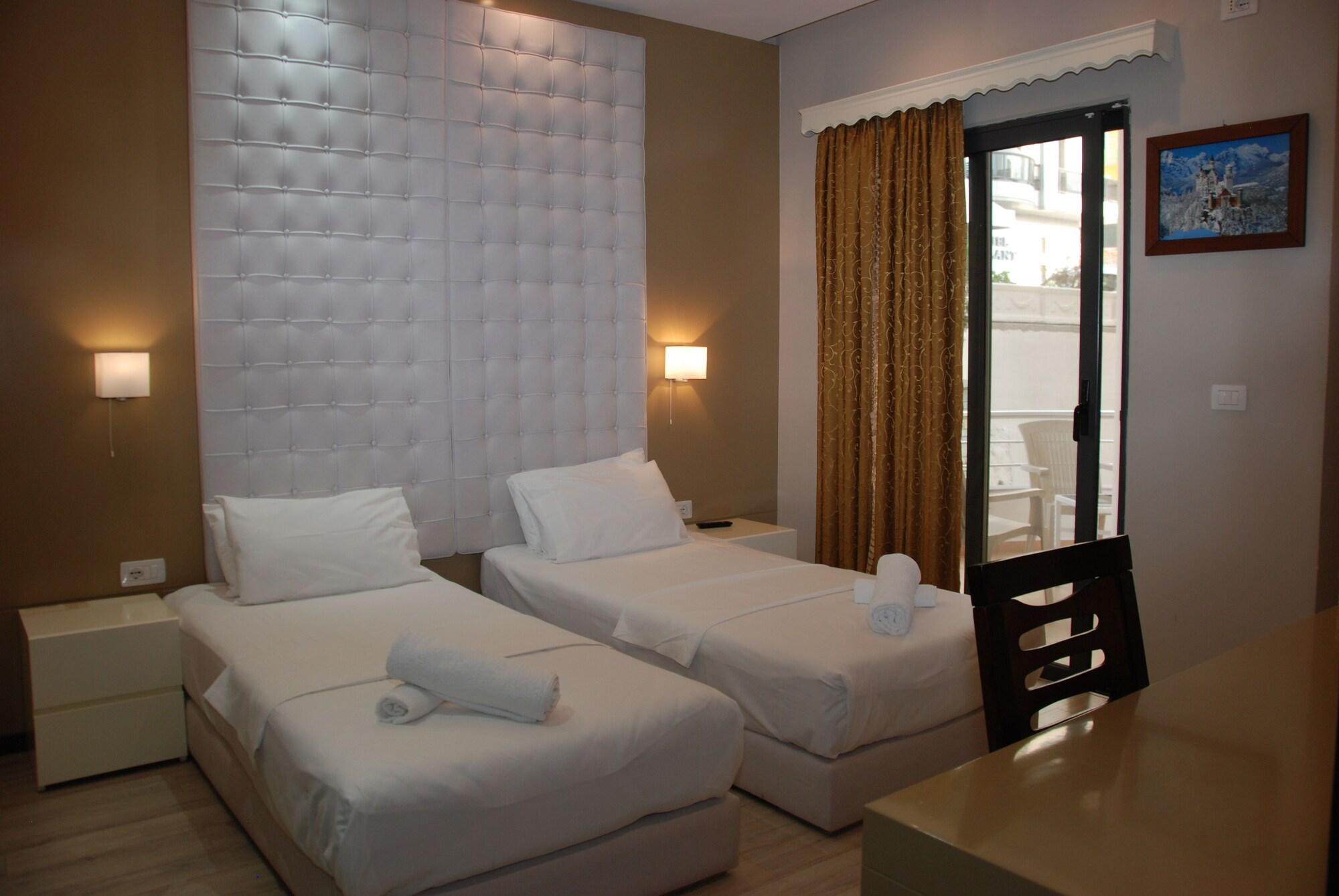 Hotel Strora Саранда Екстер'єр фото