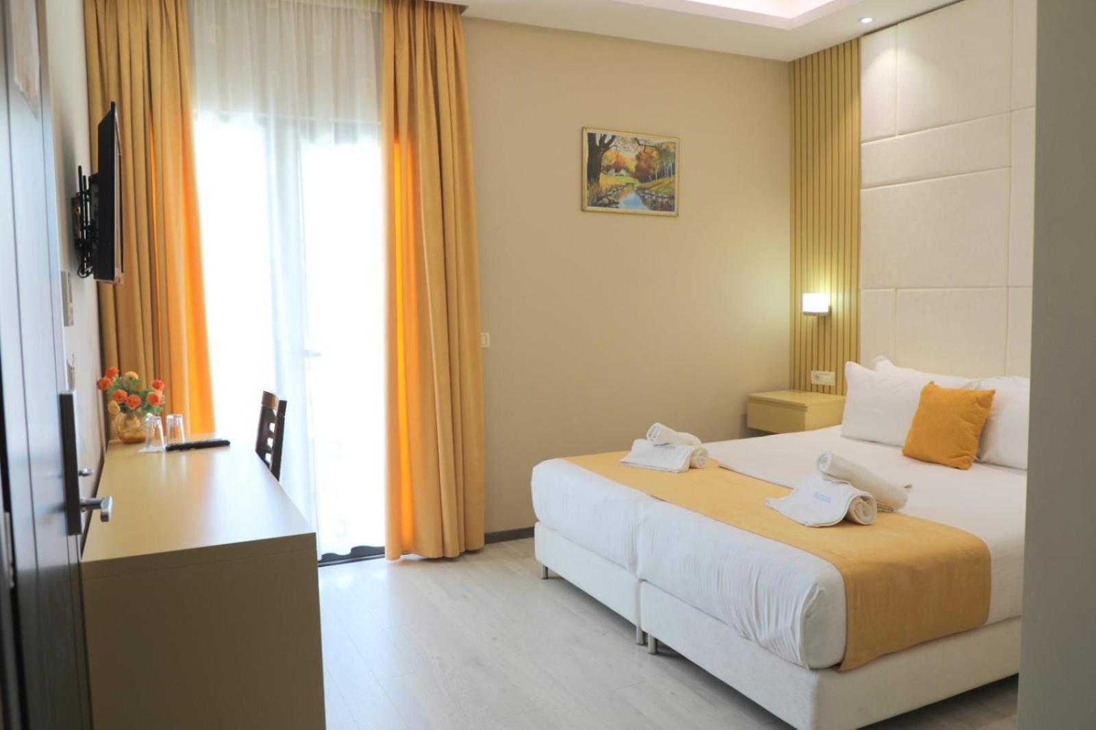 Hotel Strora Саранда Екстер'єр фото