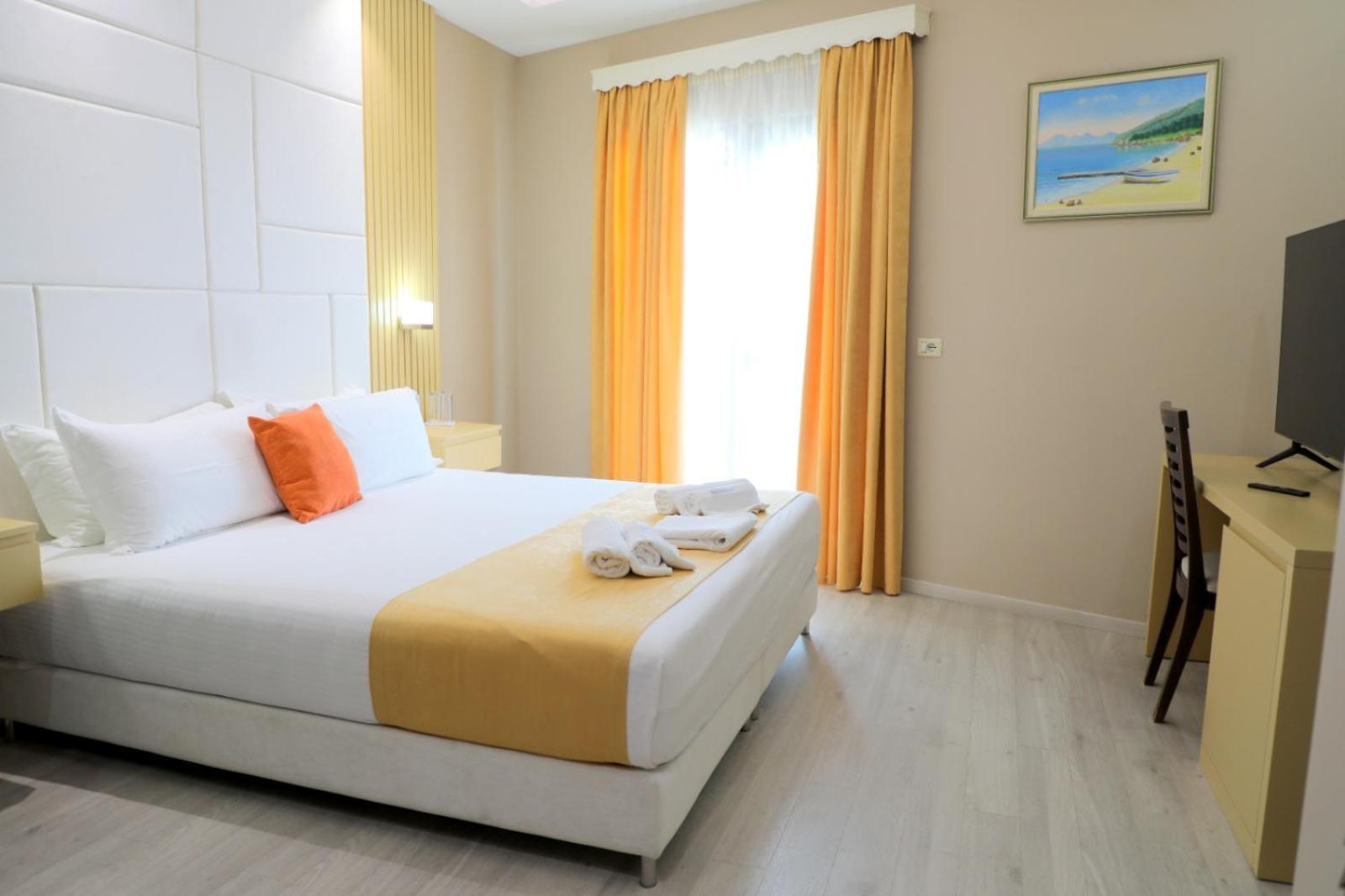 Hotel Strora Саранда Екстер'єр фото
