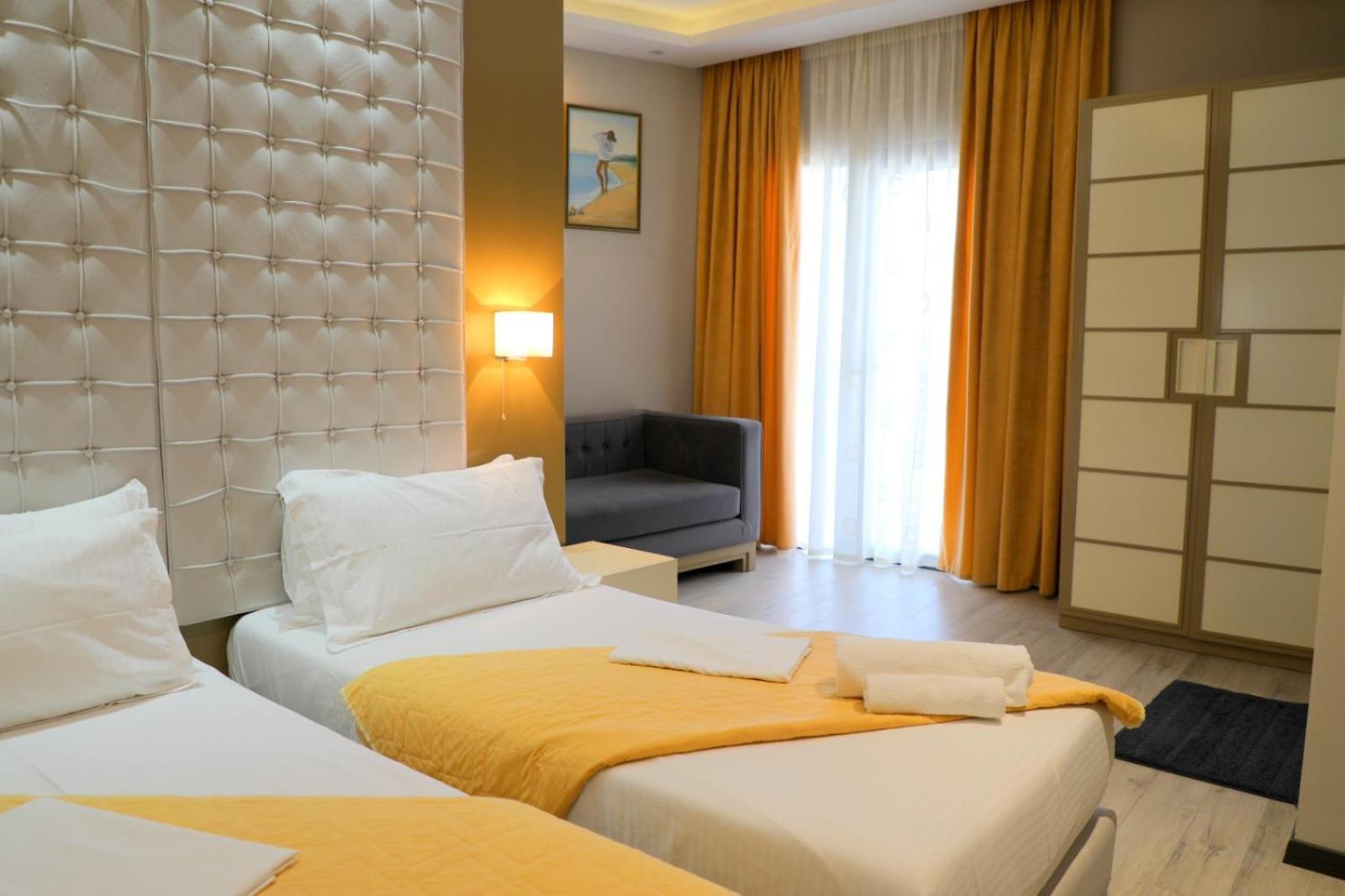 Hotel Strora Саранда Екстер'єр фото