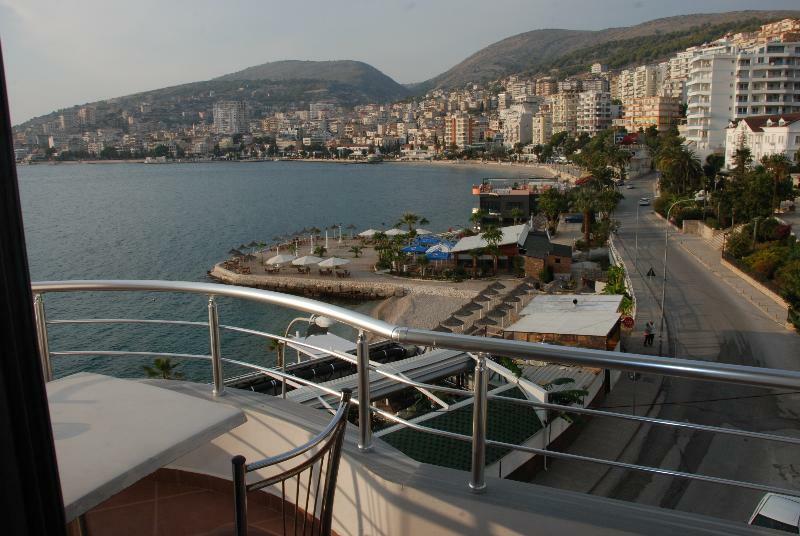 Hotel Strora Саранда Екстер'єр фото